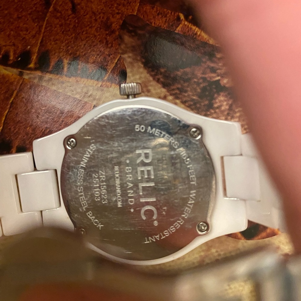 Relic White Ceramic Watch - Picture 3 of 6